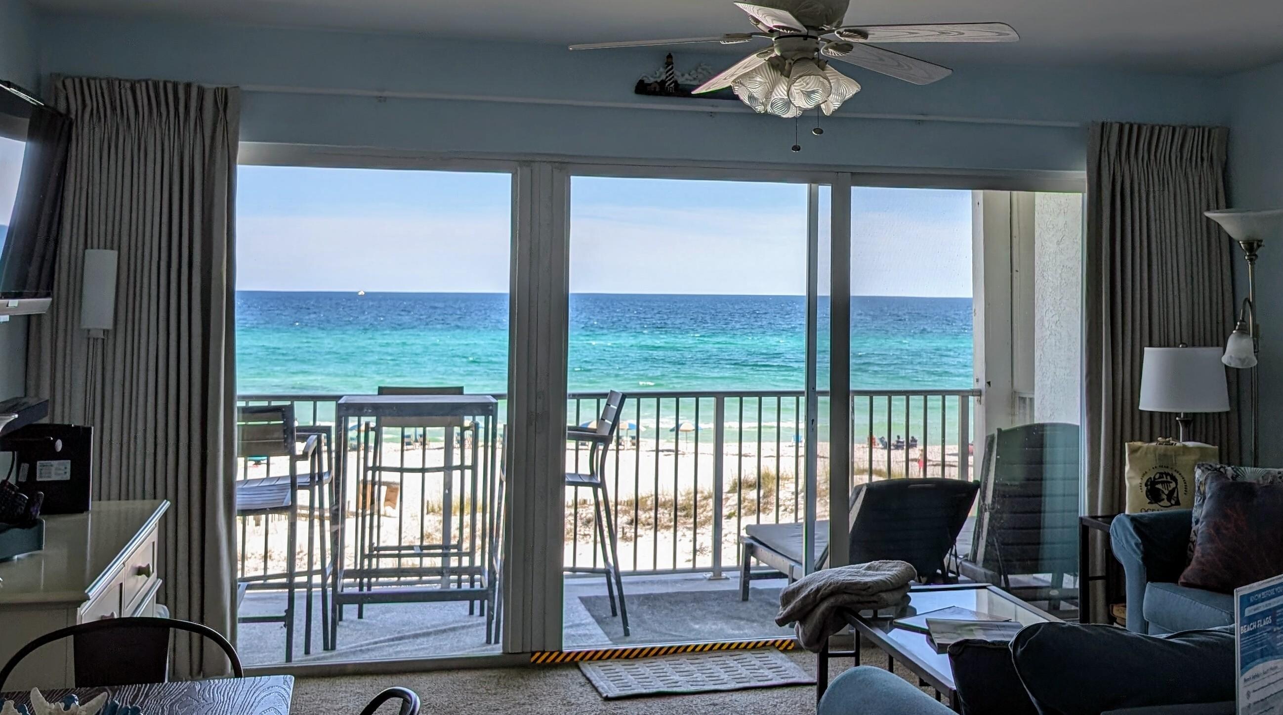 Love the full view from the kitchen!