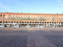 Capitole Square adjacent to the hotel
