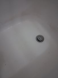 Ring on tub