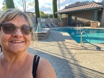 Refreshing and relaxing pool & jacuzzi