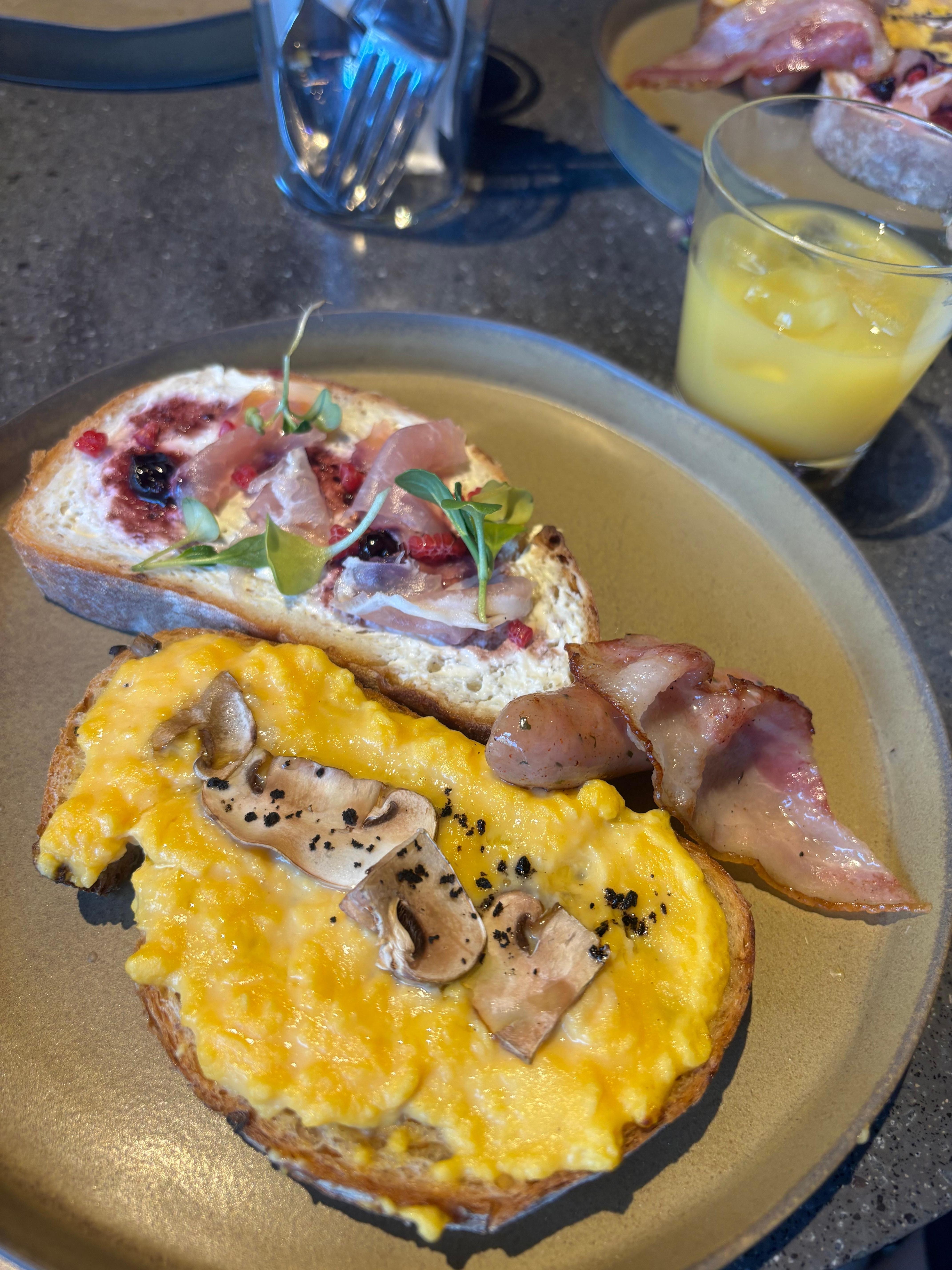 朝食は4種類から選べます。量もちょうどよく、スープも美味しかった！