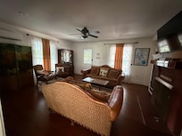 Bedrooms all spacious and okeasant