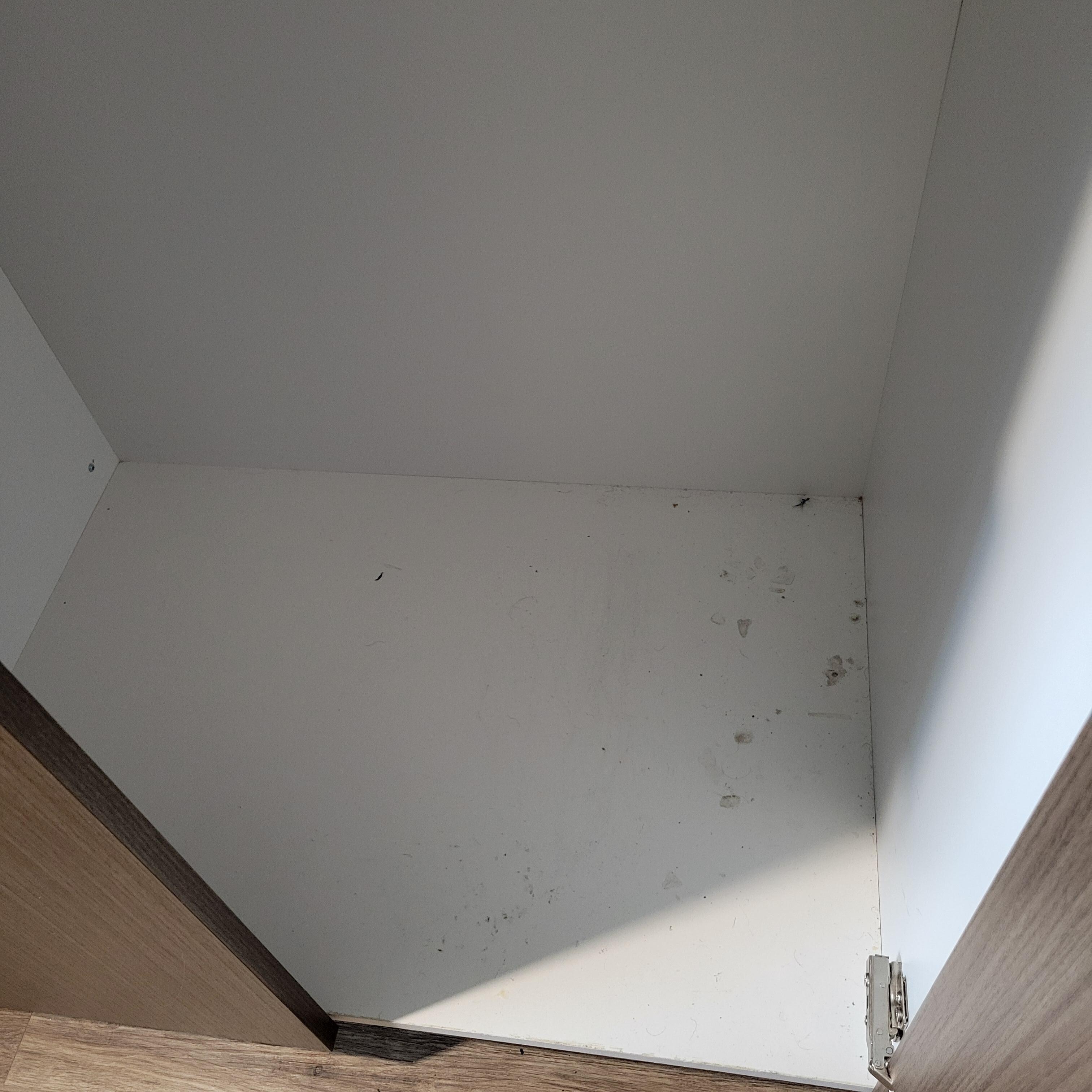 The shelves were dirty...