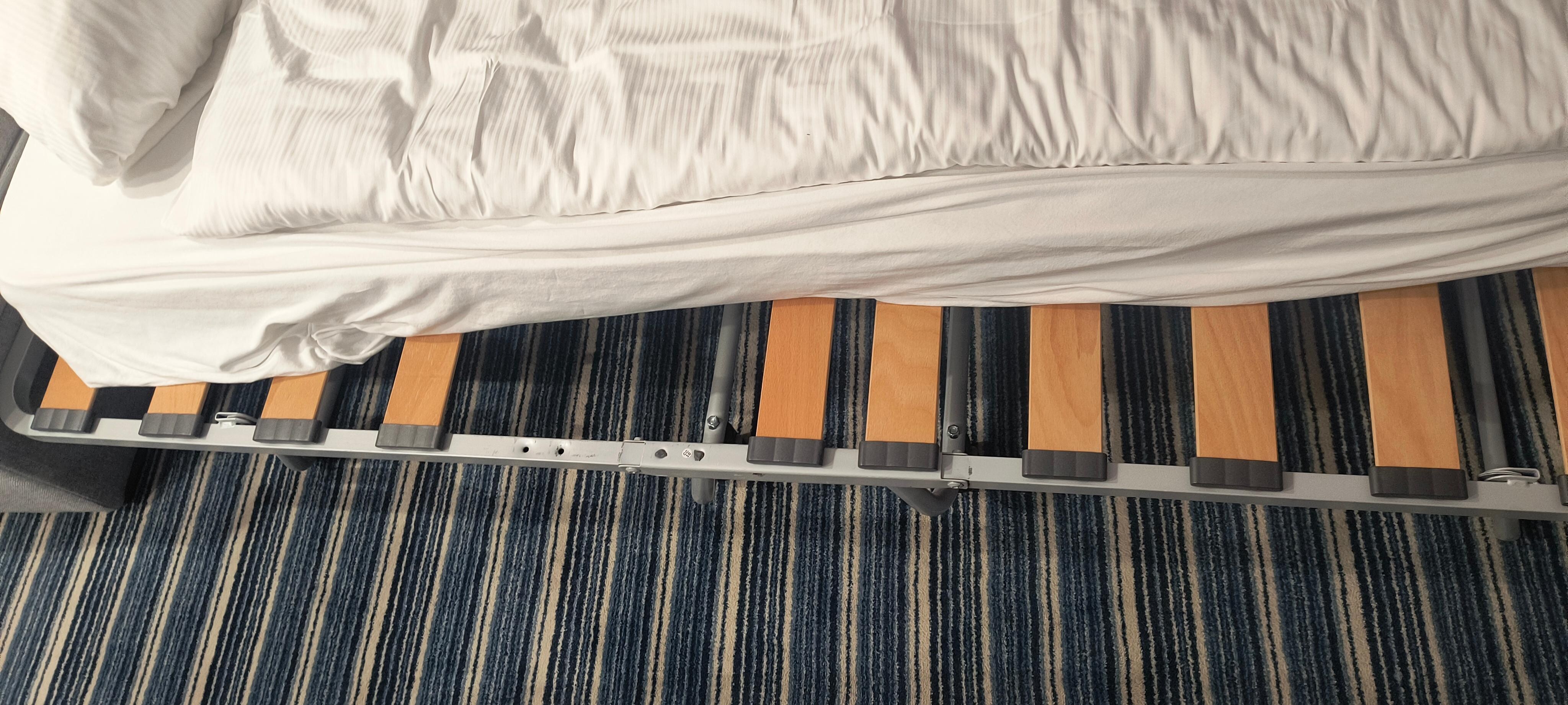 Cama danificada 