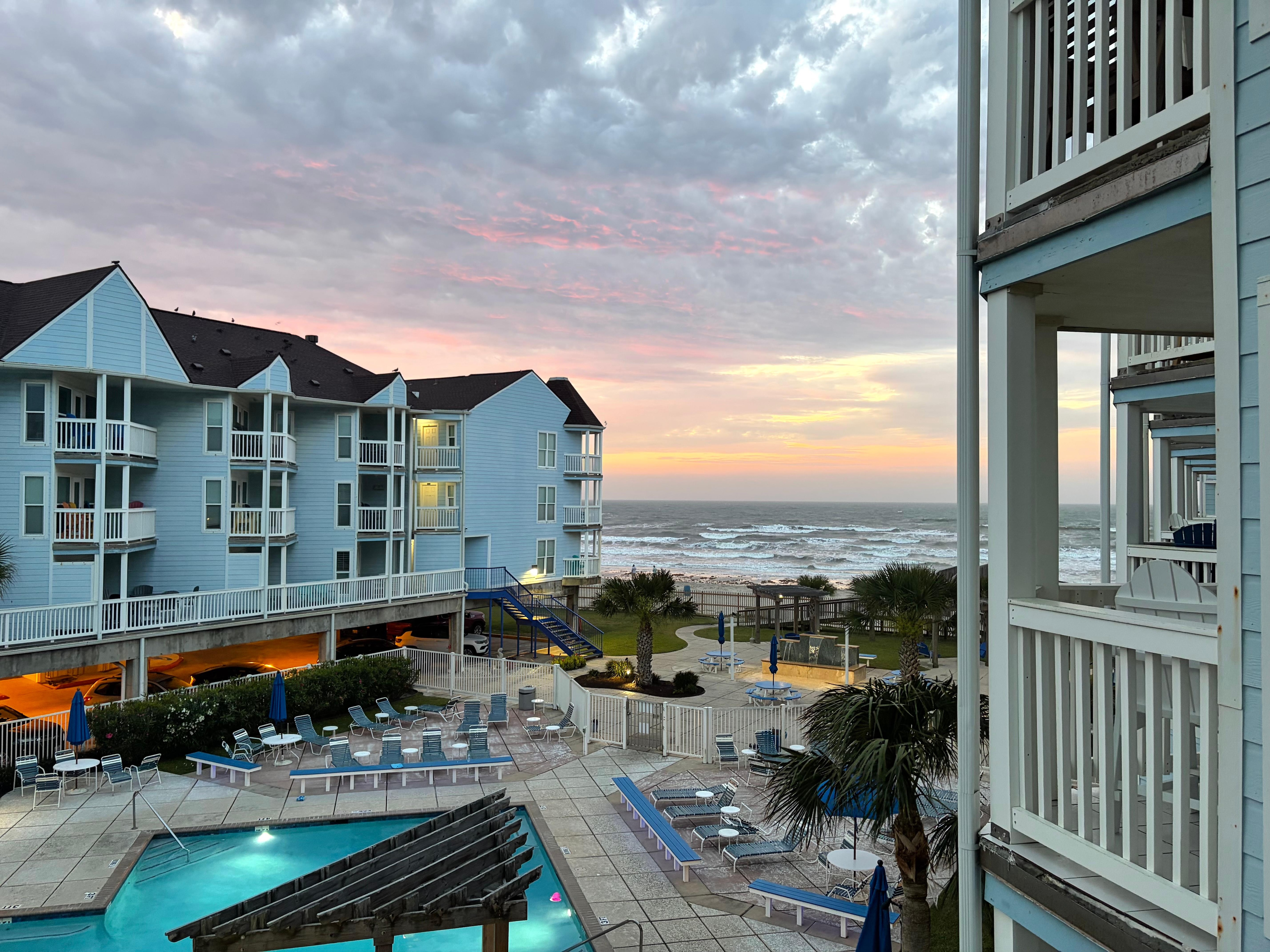 Beautiful sunrises are easy to spot on the balcony.