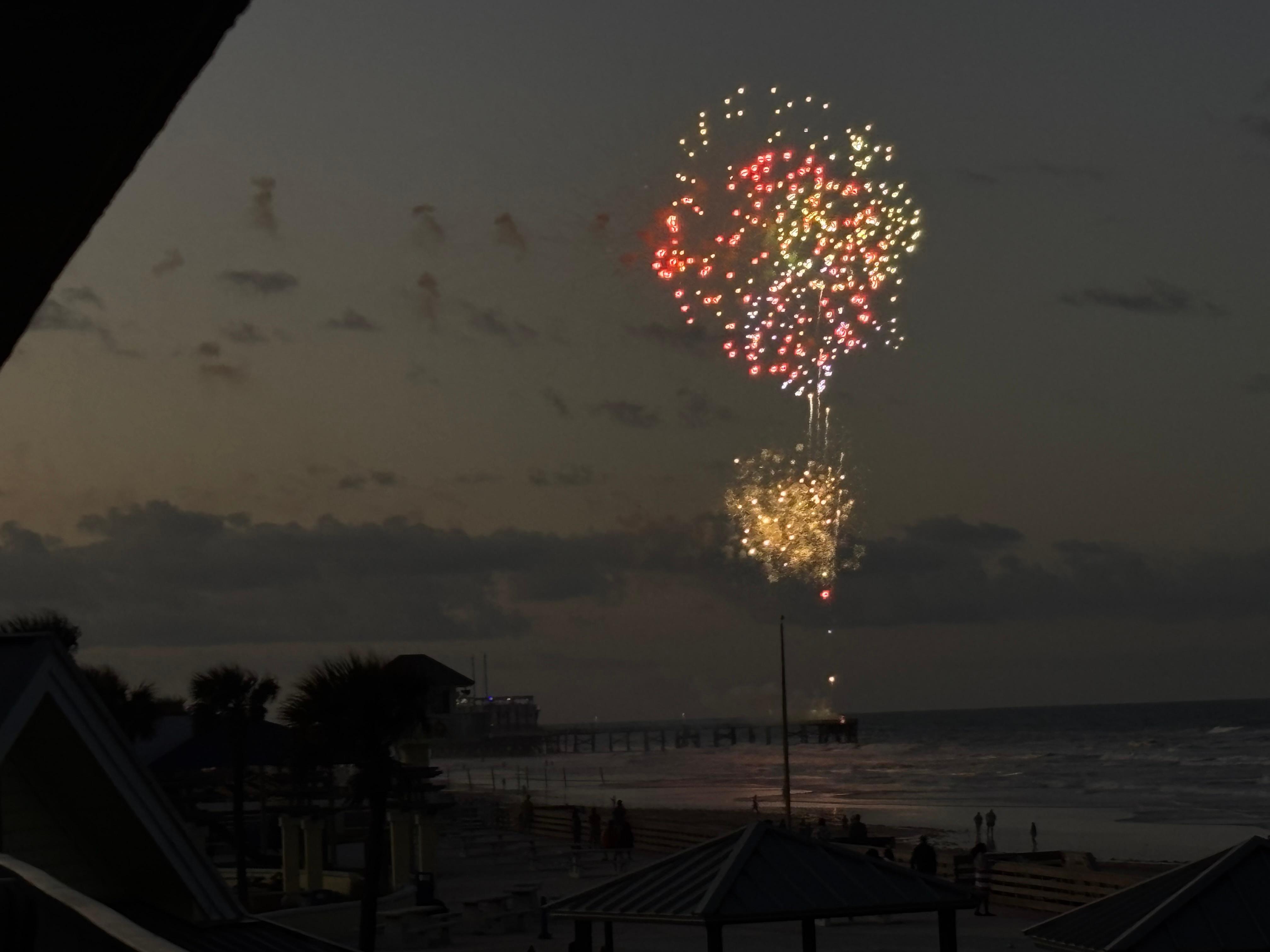 Bonus firework show
