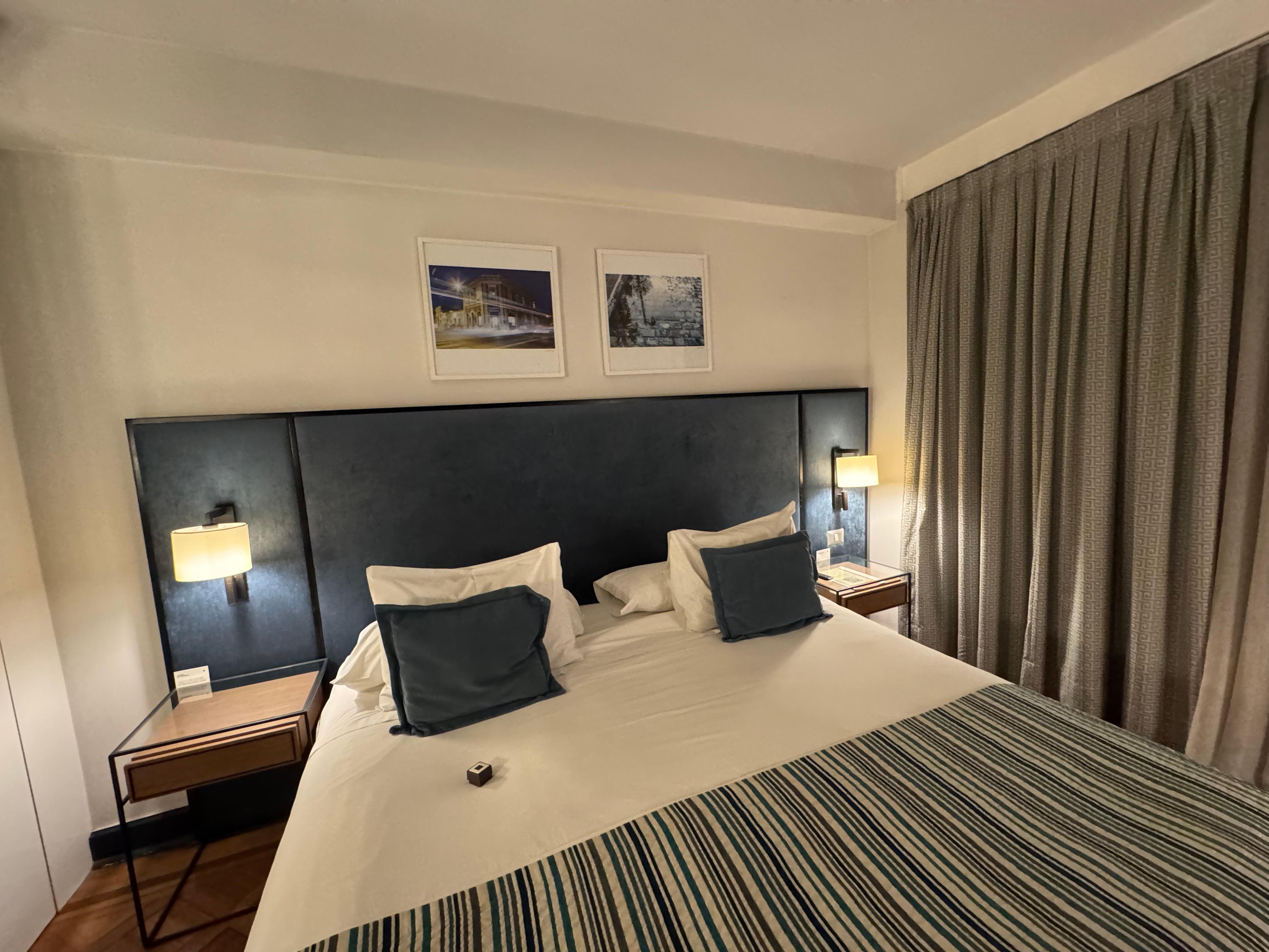 This isn’t a normal window with outside view. It’s a shaft. 