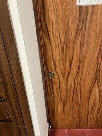 Hollow core door with only handle lock, no deadbolt
