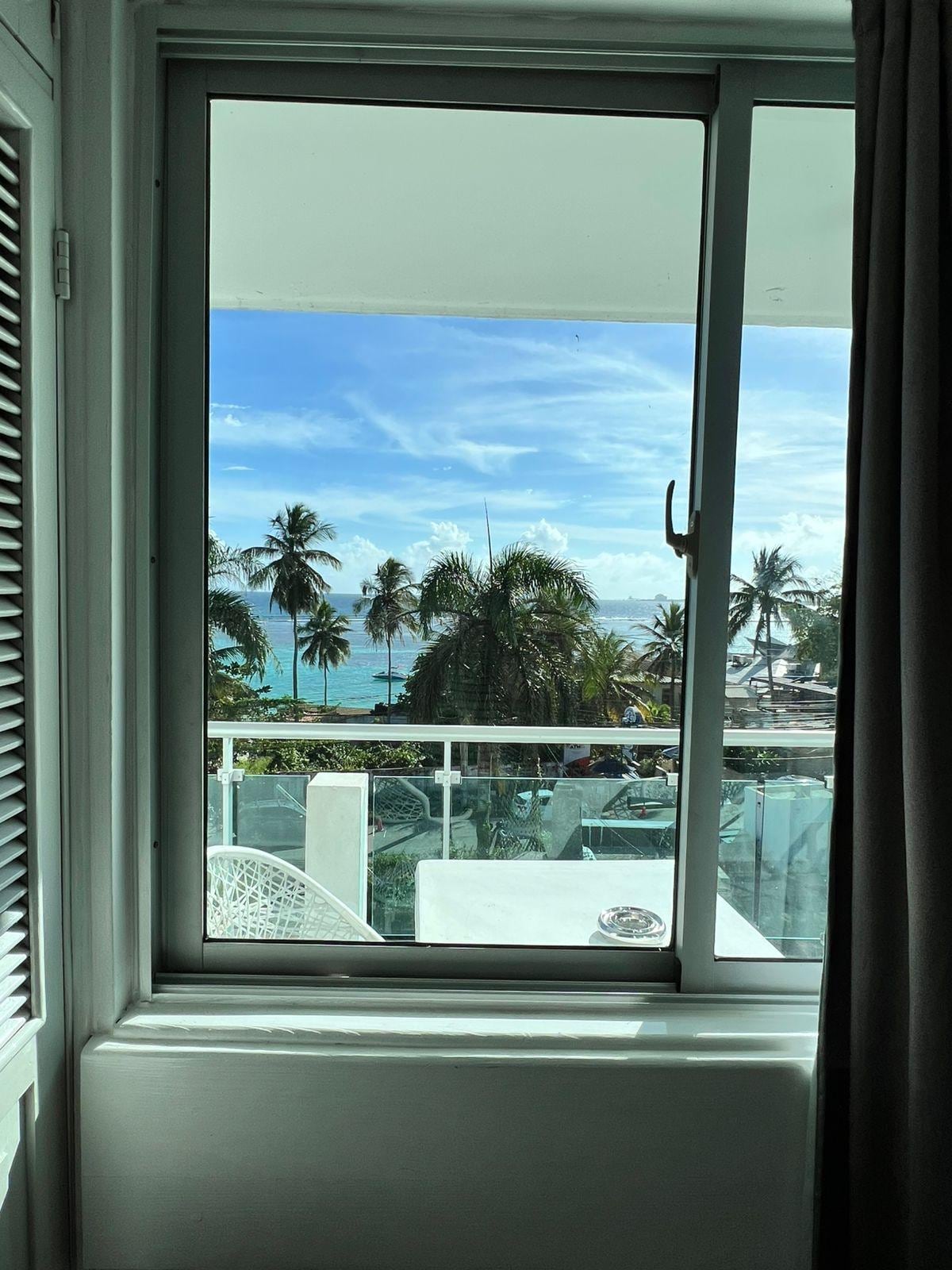 Vista desde el apartamento con vista al mar