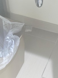 Garbage on the bathroom floor when we checked in