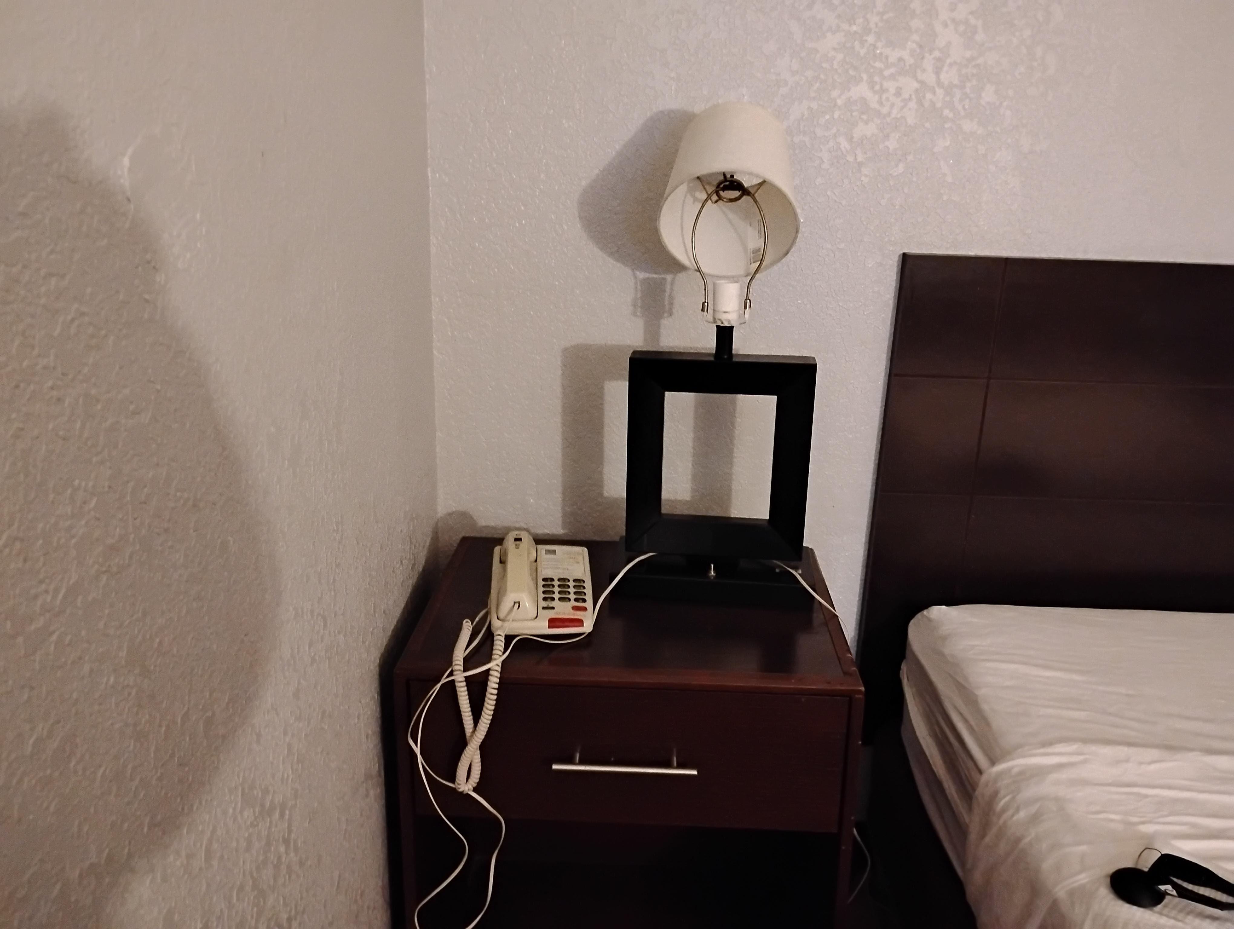 This lamp was broken and was not connected to the outlet. No outlet on that side on the room.
