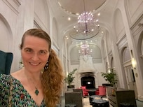 The lobby is stunning!