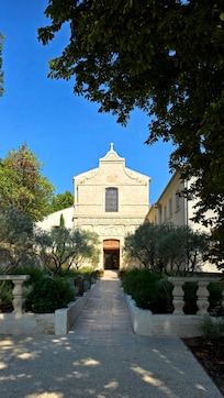 Entrée de l'établissement