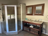 Bathroom (from tub)
