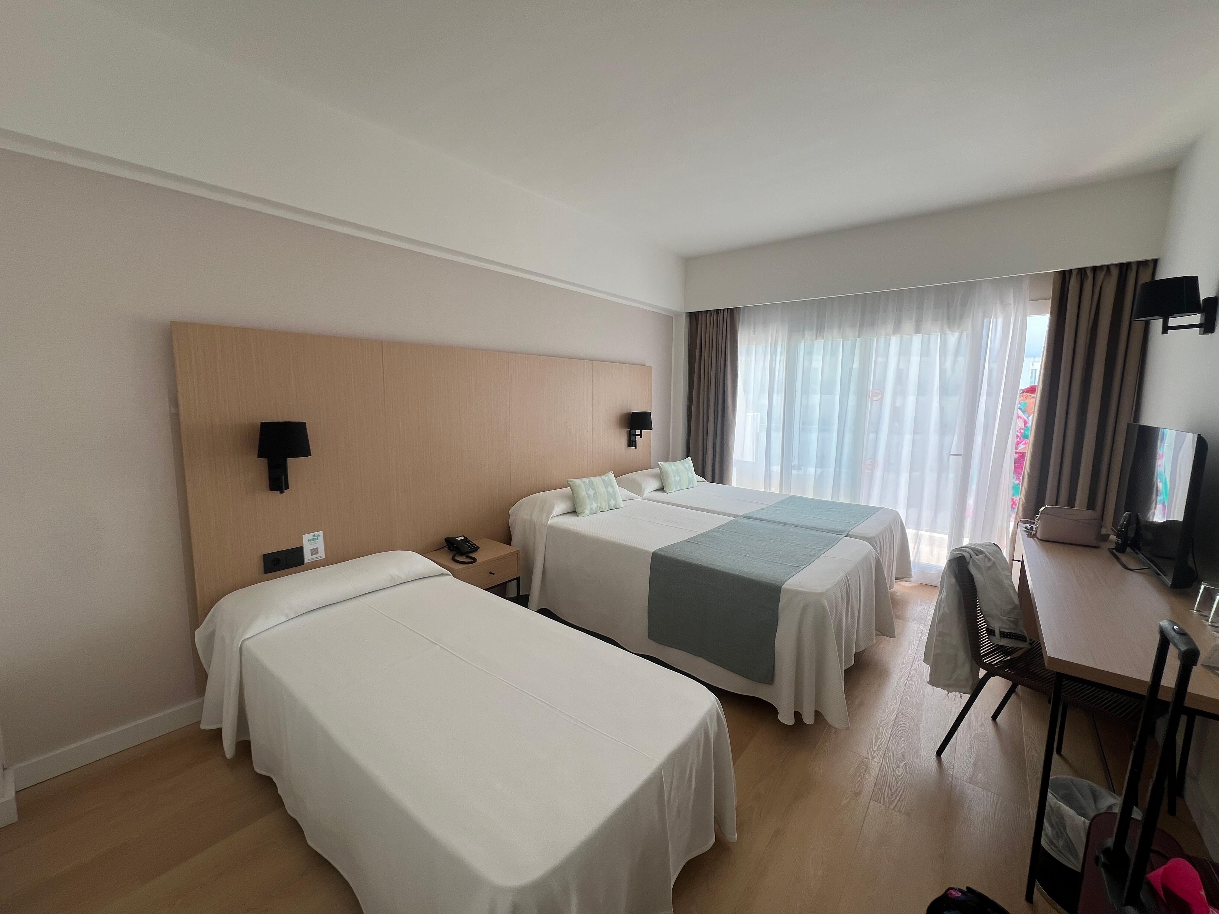 Hotel room - setup for 3