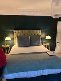 Comfortable bed. But with top was baking. Had to take duvet out the cover and use just the cover. Sleep with my head where my feet should have been. Not ideal