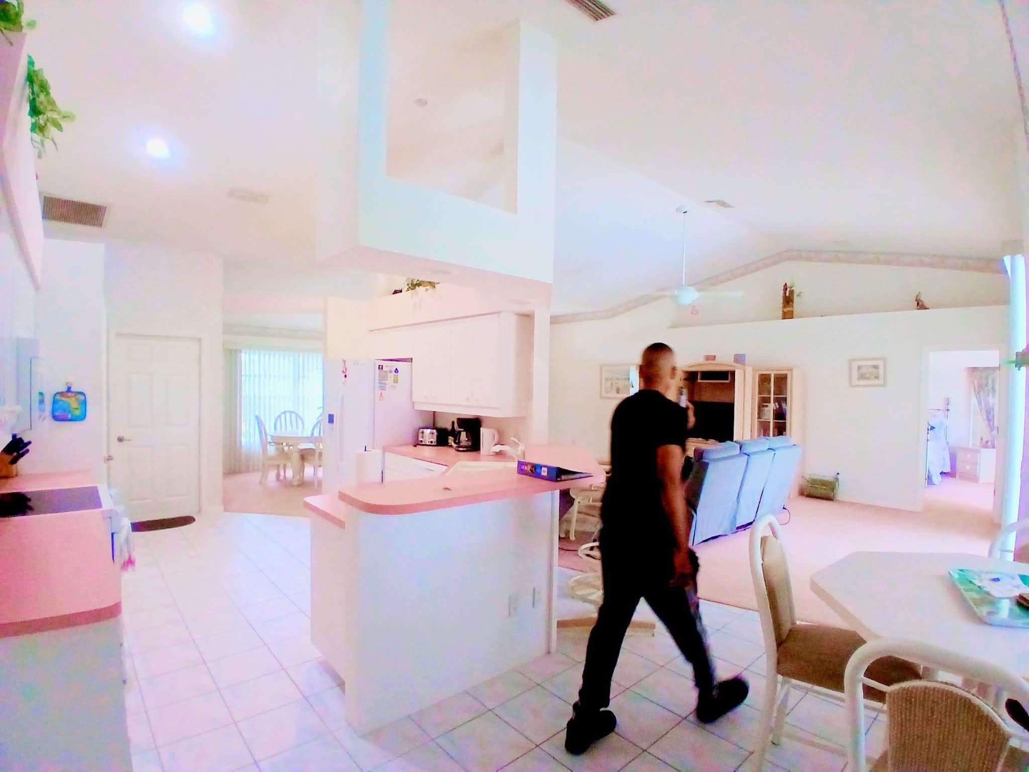 The open floor plan was very spacious and beautiful 