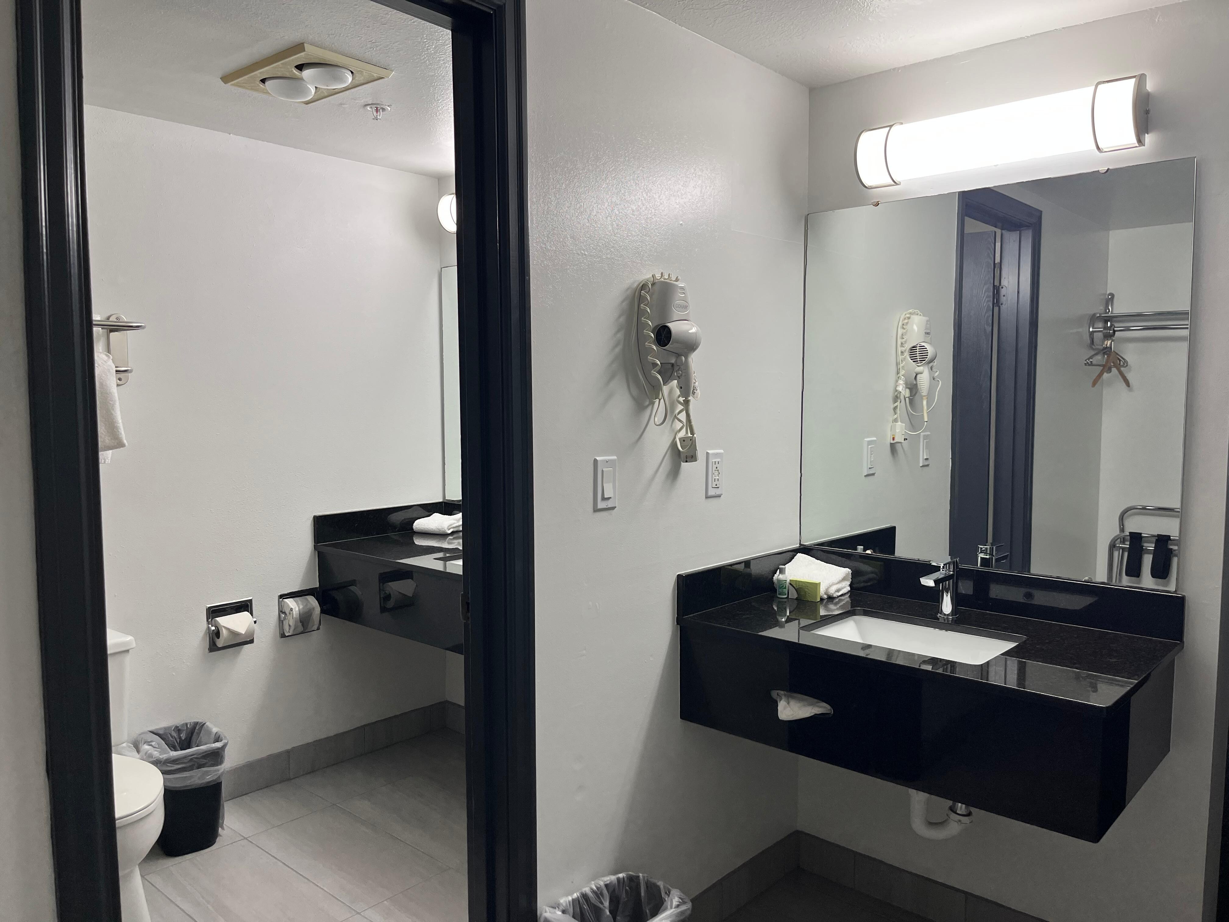 Extra Vanity