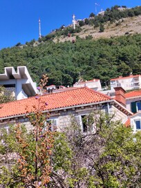 Udsigt mod Cabel car (sovevĂŠrelse)