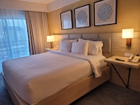 King size bed with A balcony