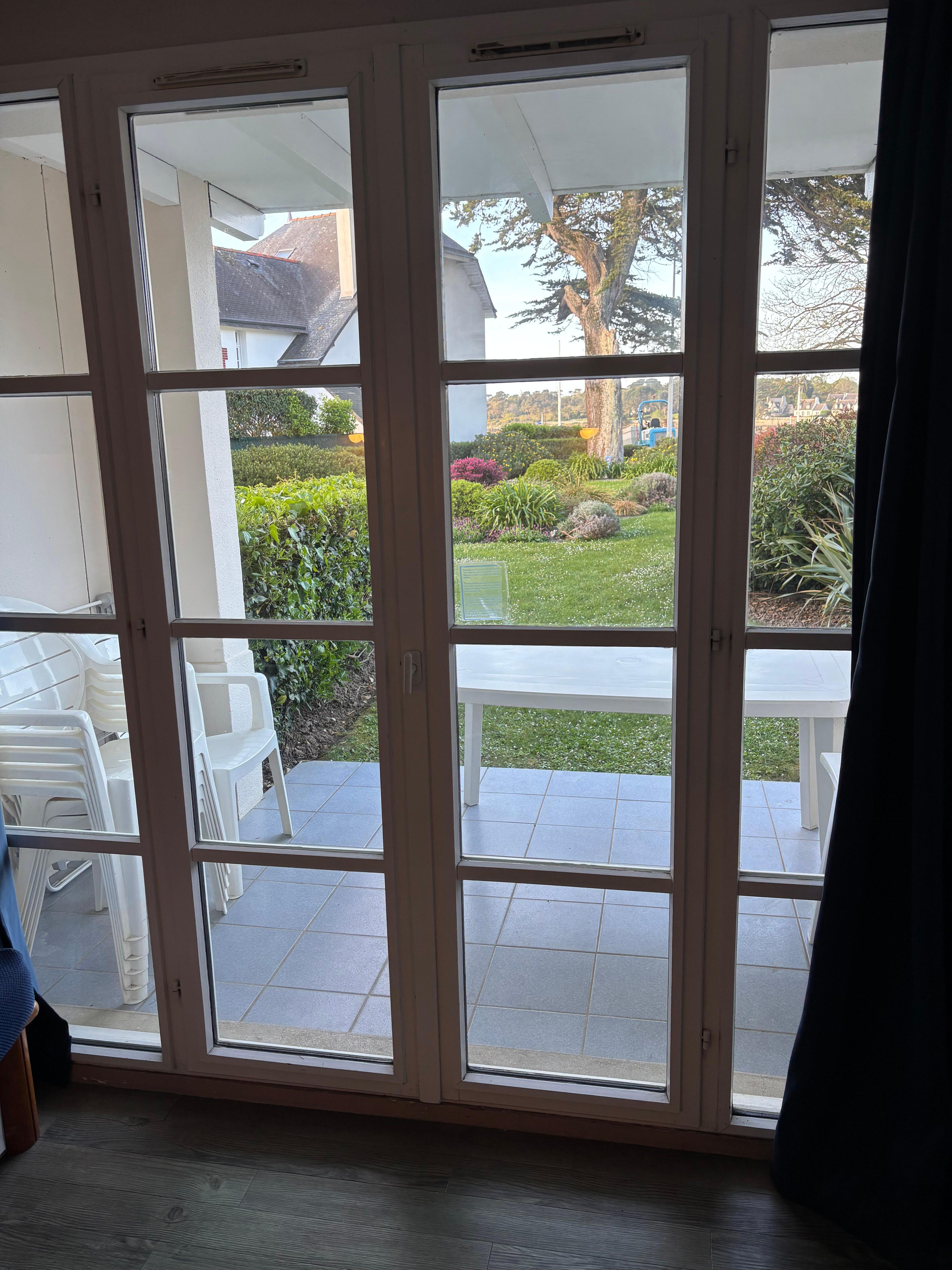 Lovely patio to grass area