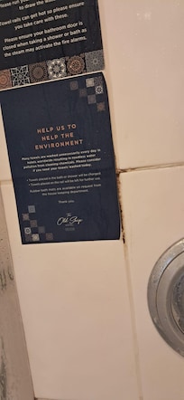 Moved and dirt in bathroom