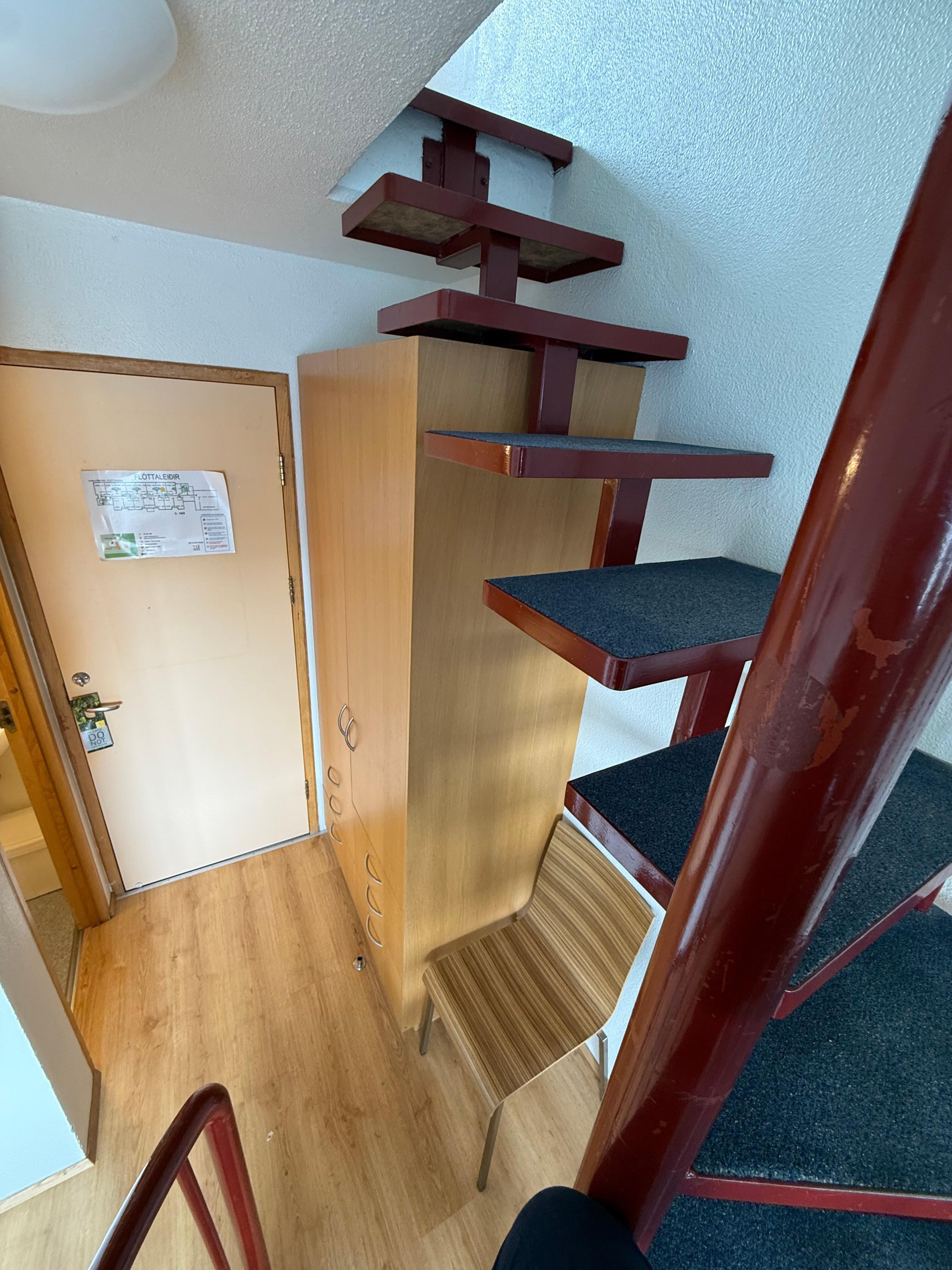 Inside of room: entry