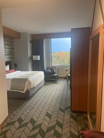 Standard Cal King room