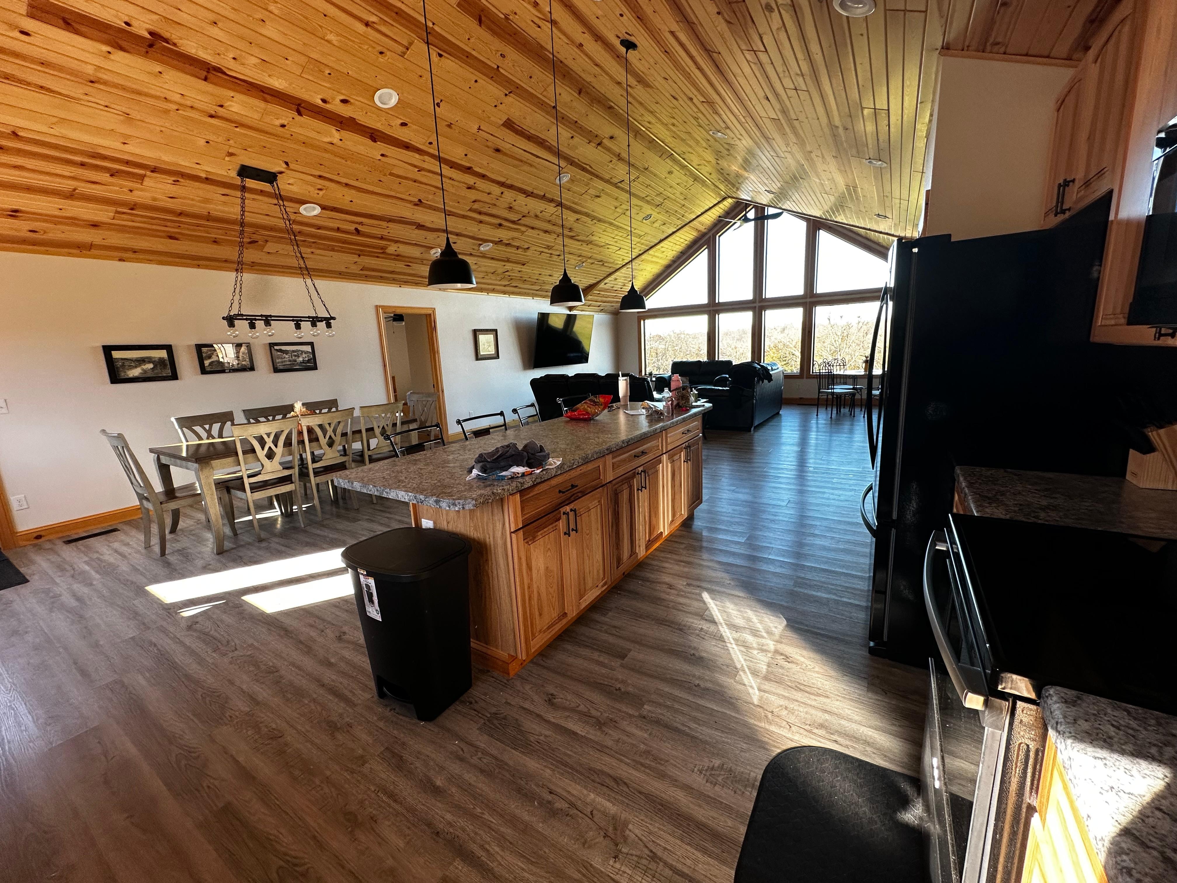 Kitchen, dining area and living room 