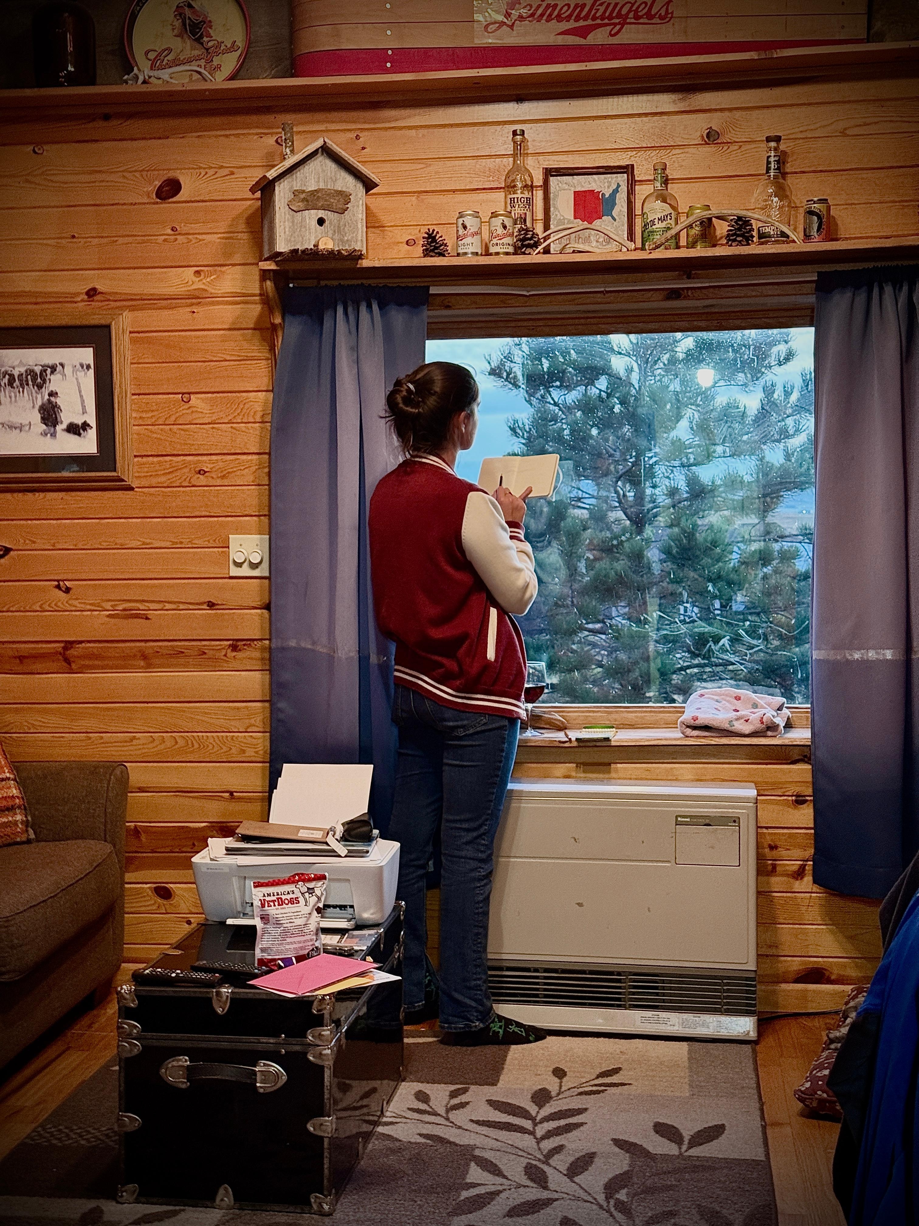 Lauren painting a sunset from the spot... to the sun 