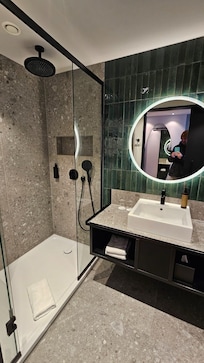 Bad mit separatem WC