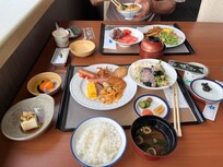 朝食