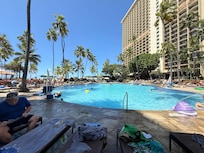 Super pool