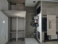 Où sont les verres et couverts dans ce apart hôtel?