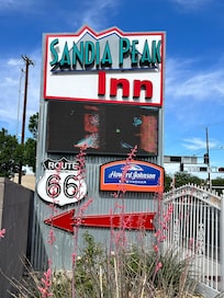 Sign that greets guests on Route 66
