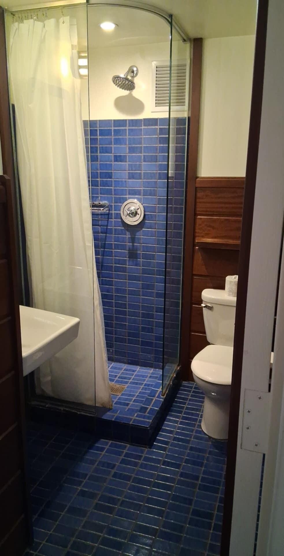 dirty shower 