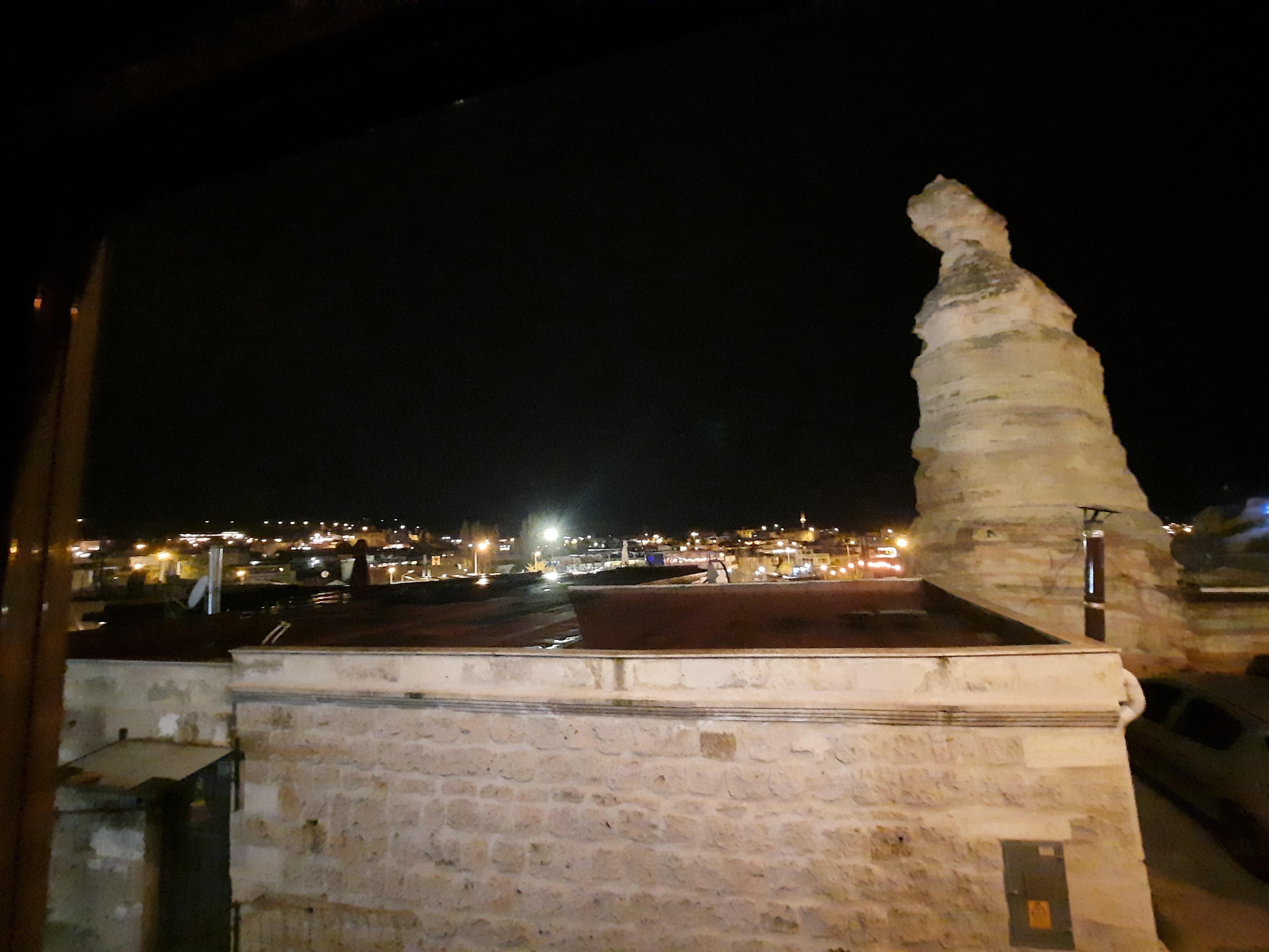 Odamızda gece