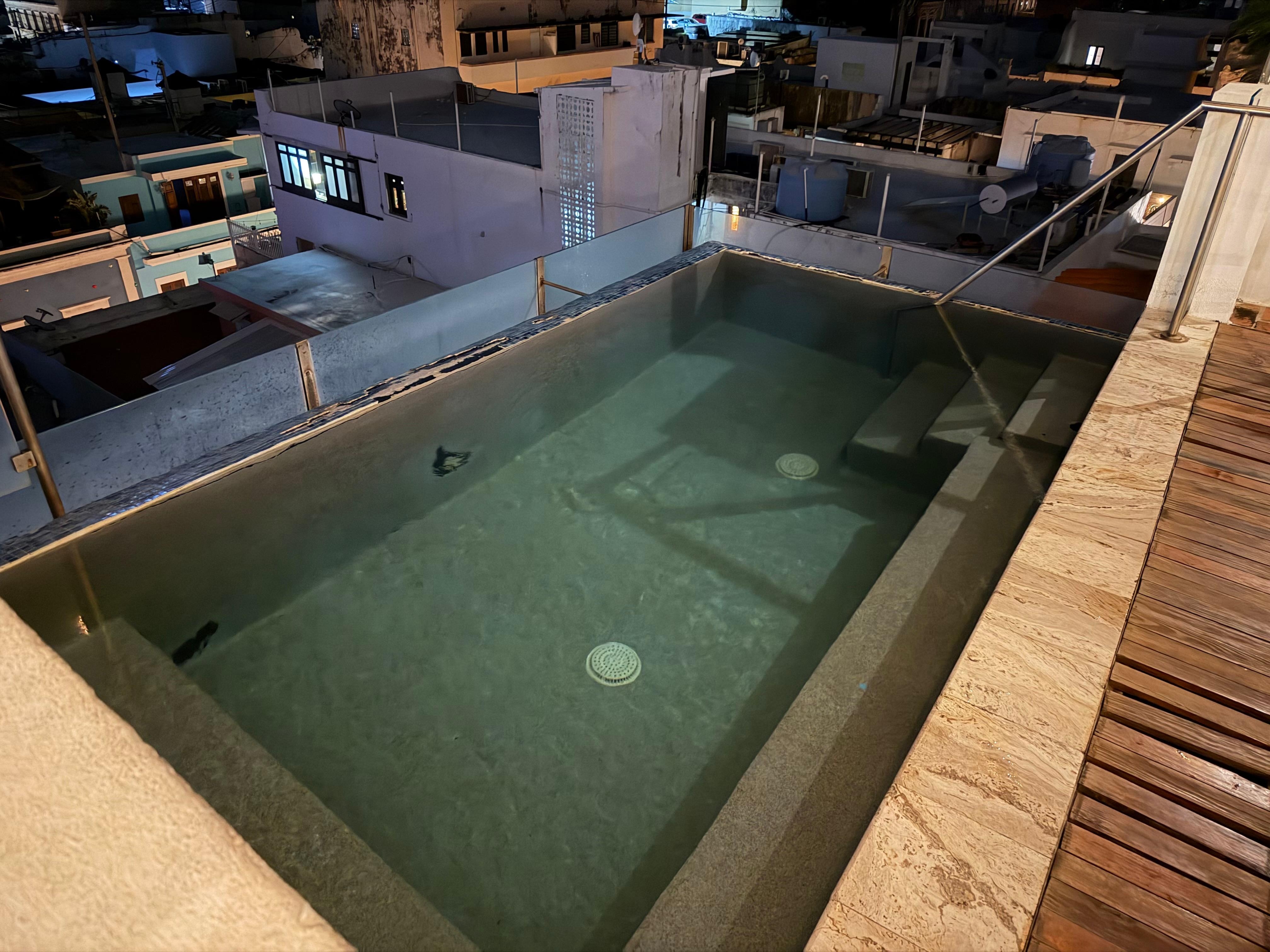 Super small rooftop pool 
