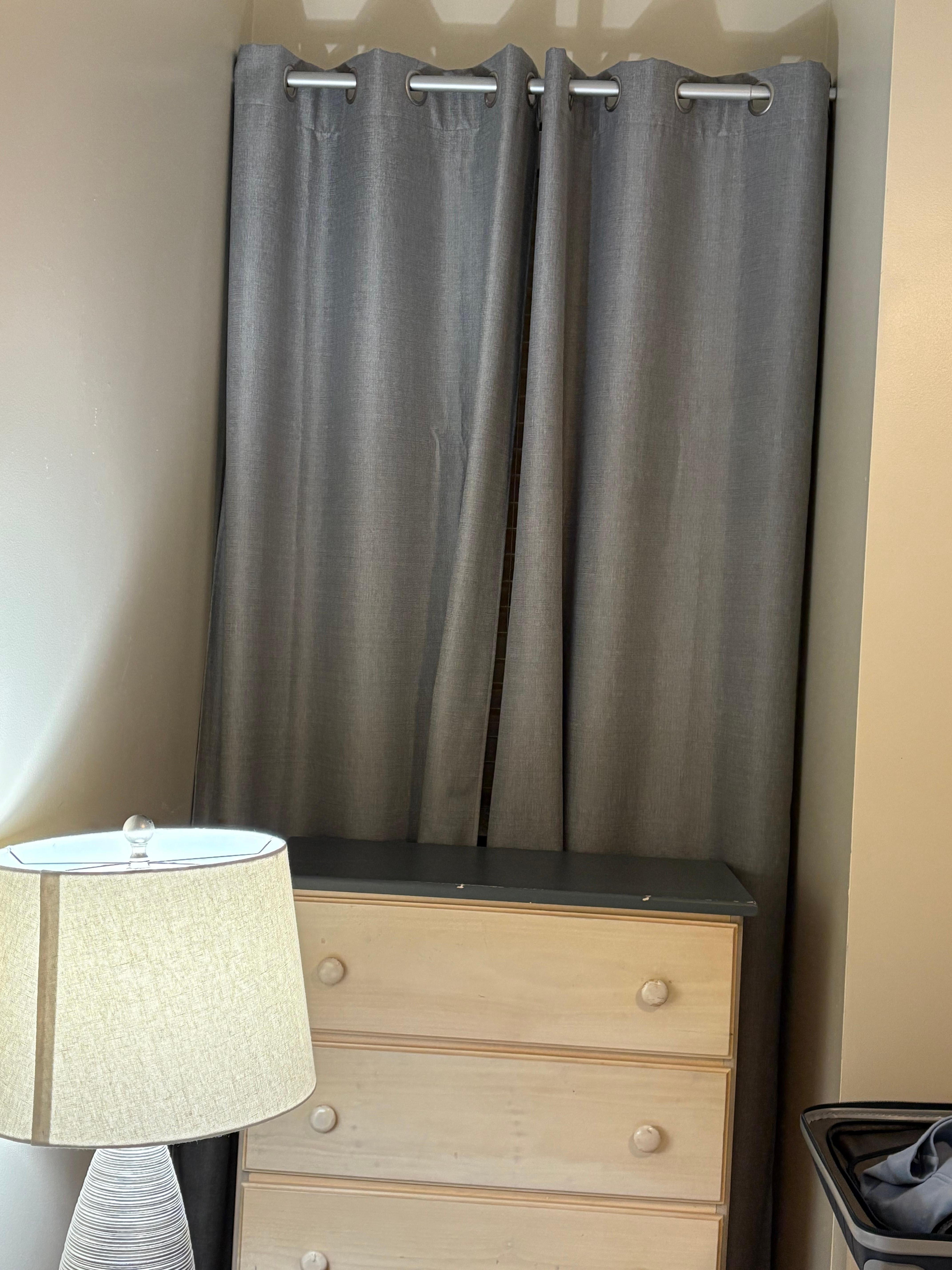 No light from rear 2 bedrooms.