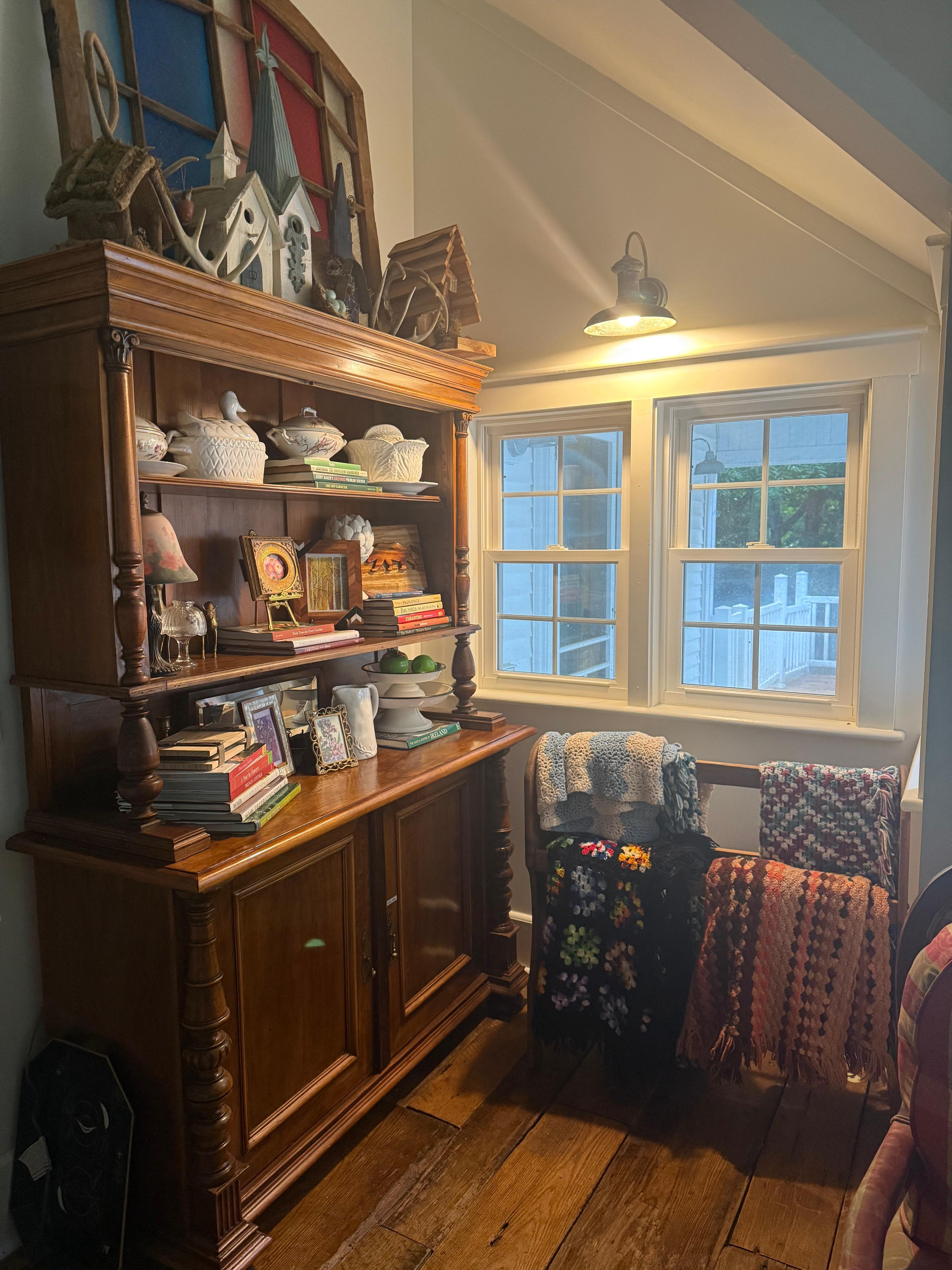 Example of lovingly decorated antique cottage chic 