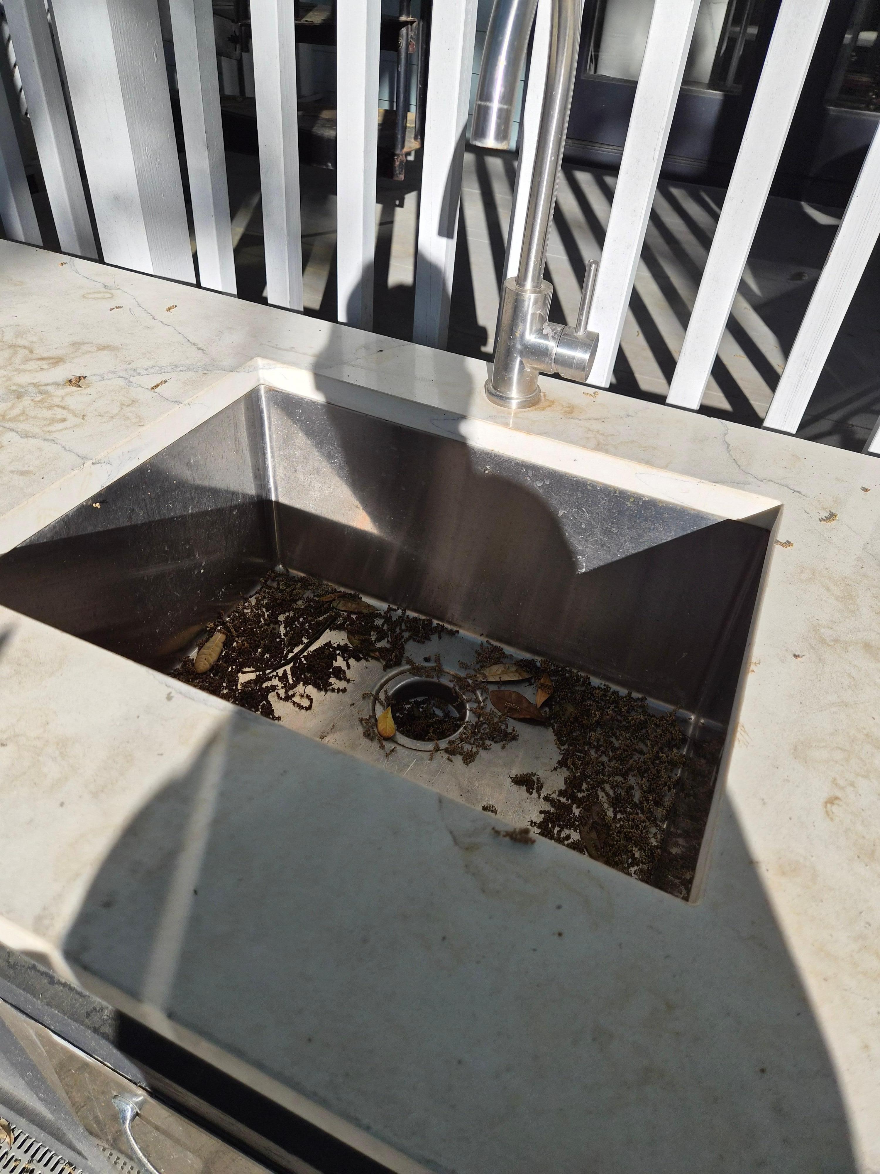 Outdoor sink
