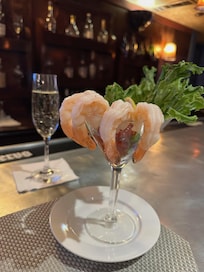 Tavern next to restaurant