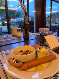 Good breakfast selection
