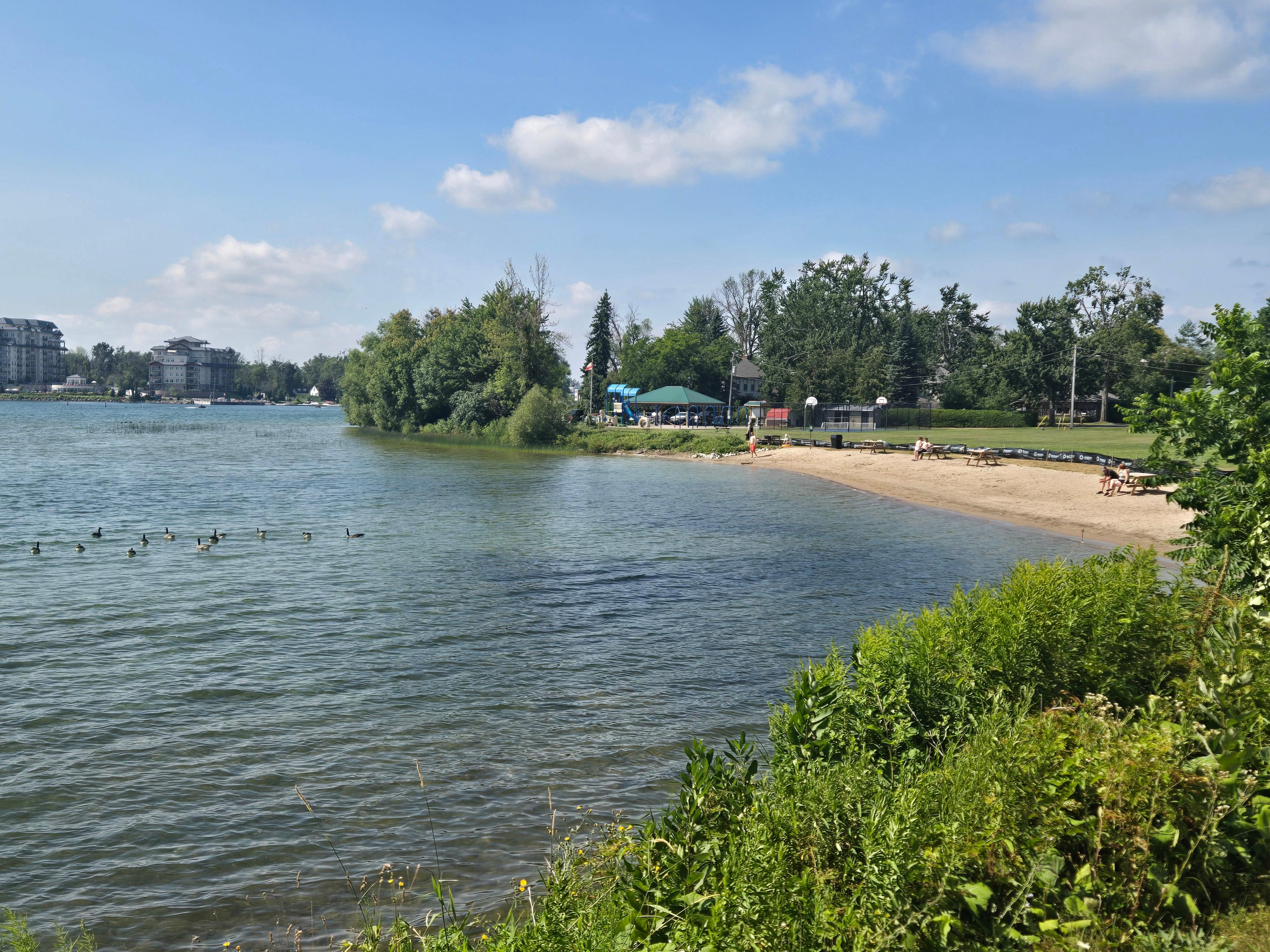 Walking distance to beach area