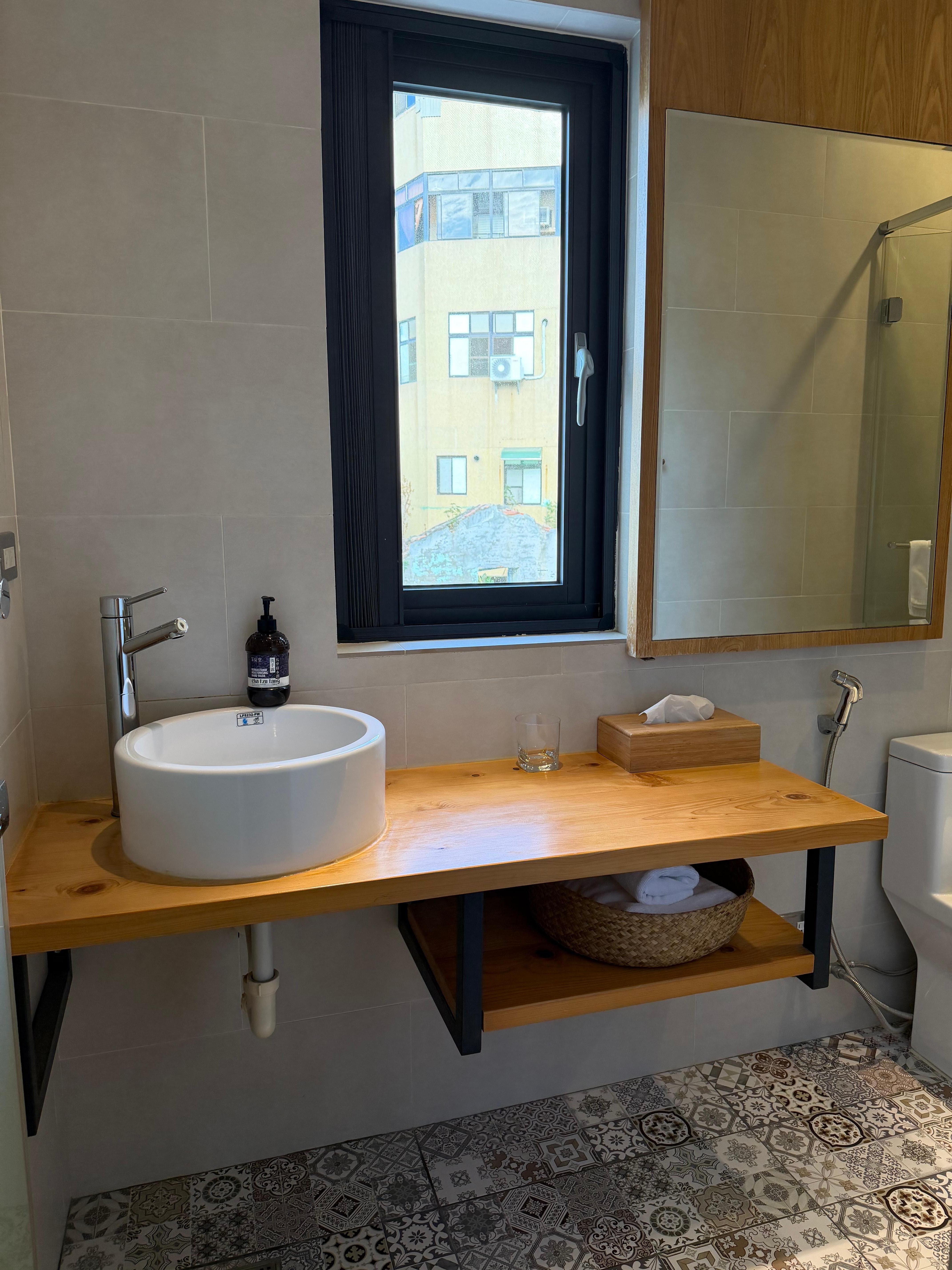 ドミトリールームのシャワー室