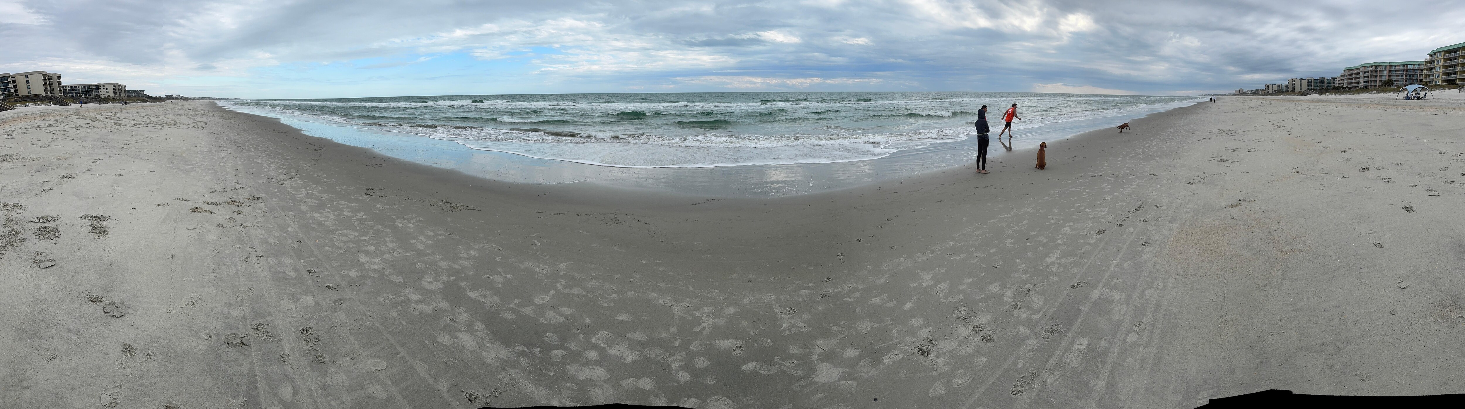 Beautiful not crowed beach in 1st week of Nov