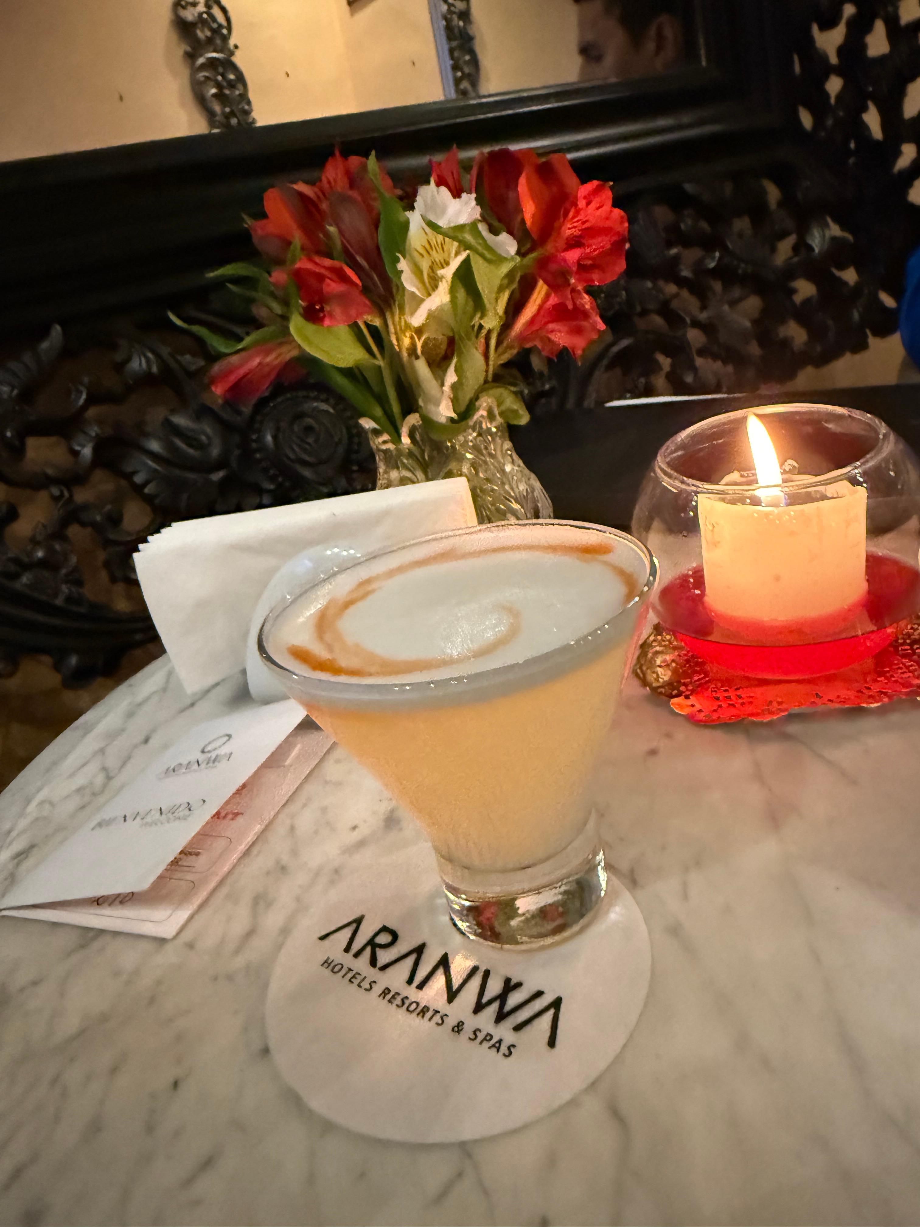 Bar (welcome with pisco Sour )