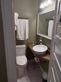 Very clean