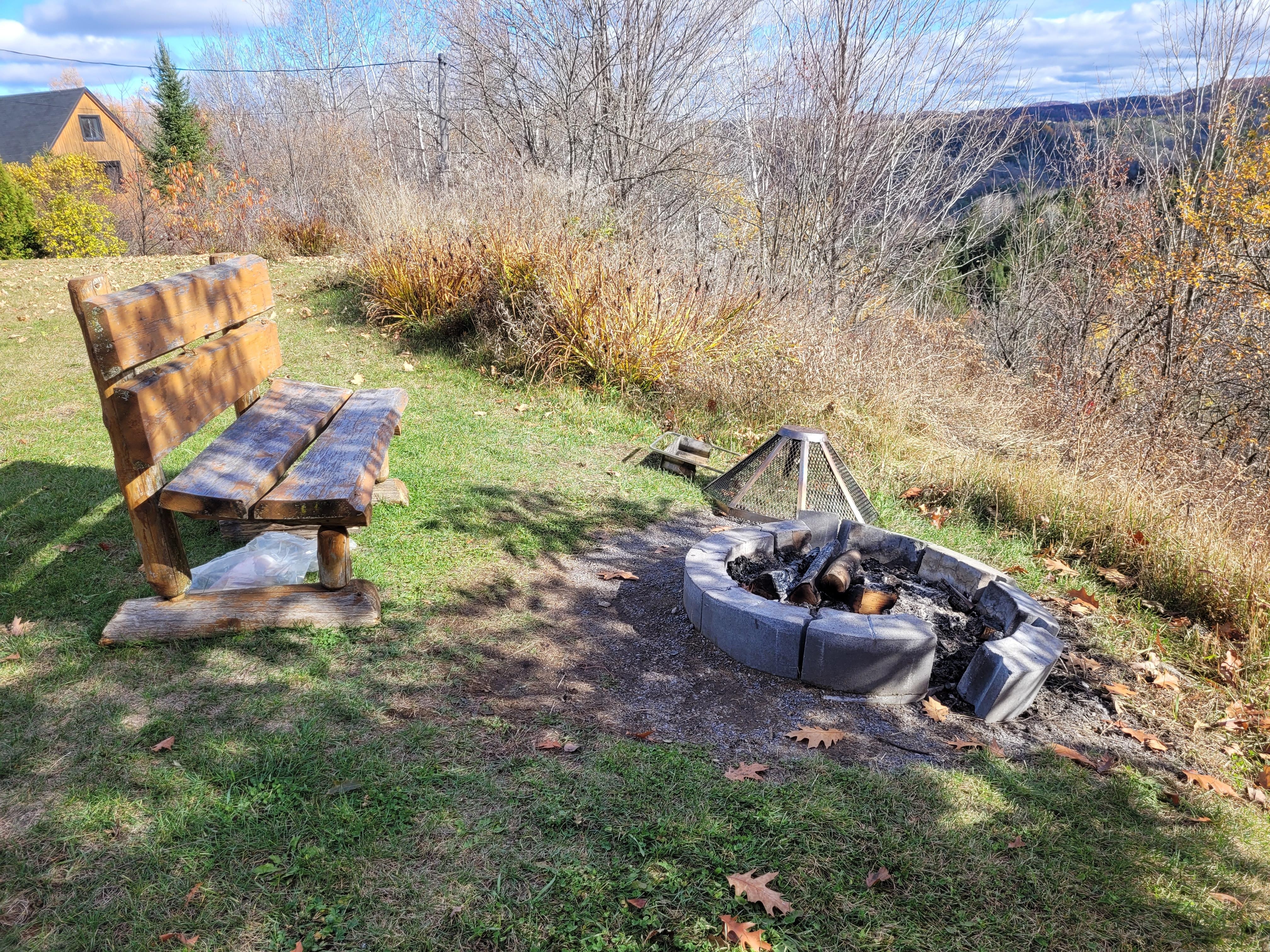 Foyer extérieur endommagé et mal placé