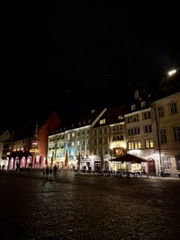 Munsterplatz at night